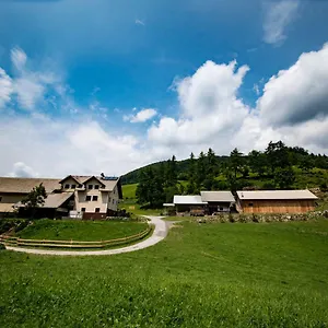 *** Nocleg ze śniadaniem Tourist Farm Pr'dovar Słowenia